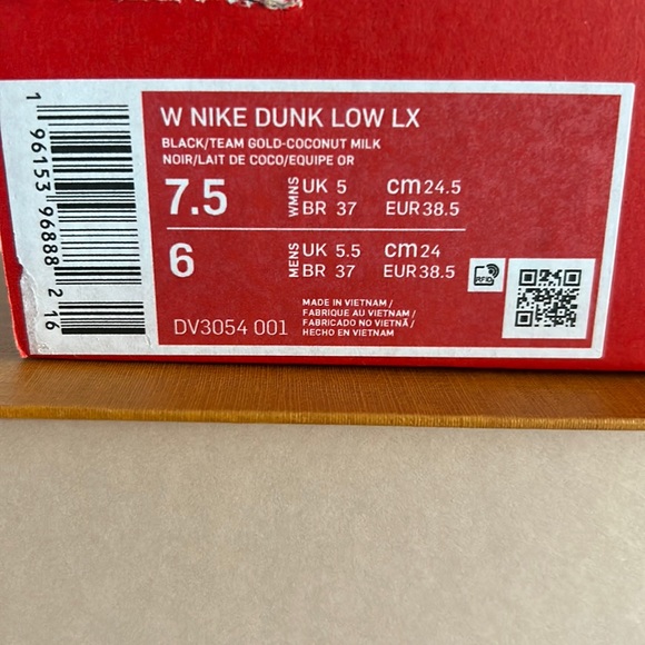 Nike Dunk Low LX women’s size 7.5. Brand new in box. - Picture 7 of 7